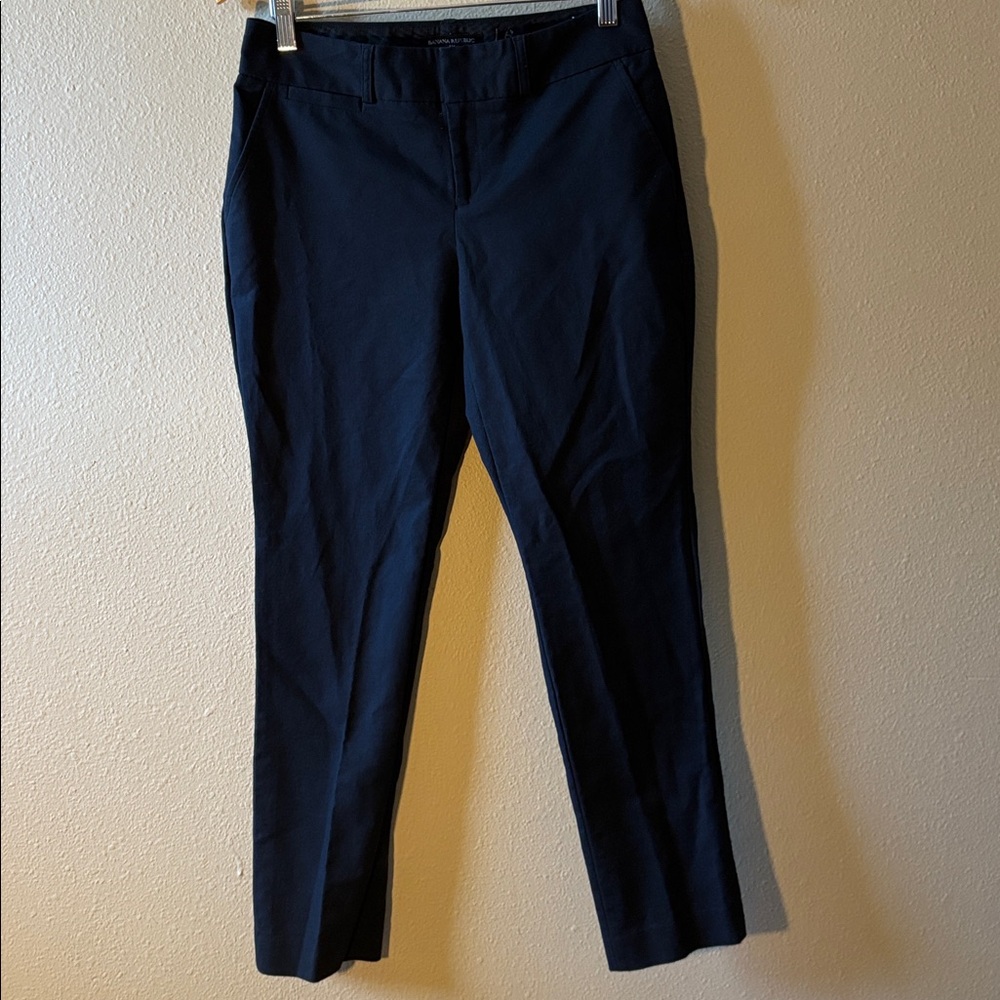 Banana Republic Jackson Fit Chino Dress Pants 2 Short x 28 Ins. Navy Blue